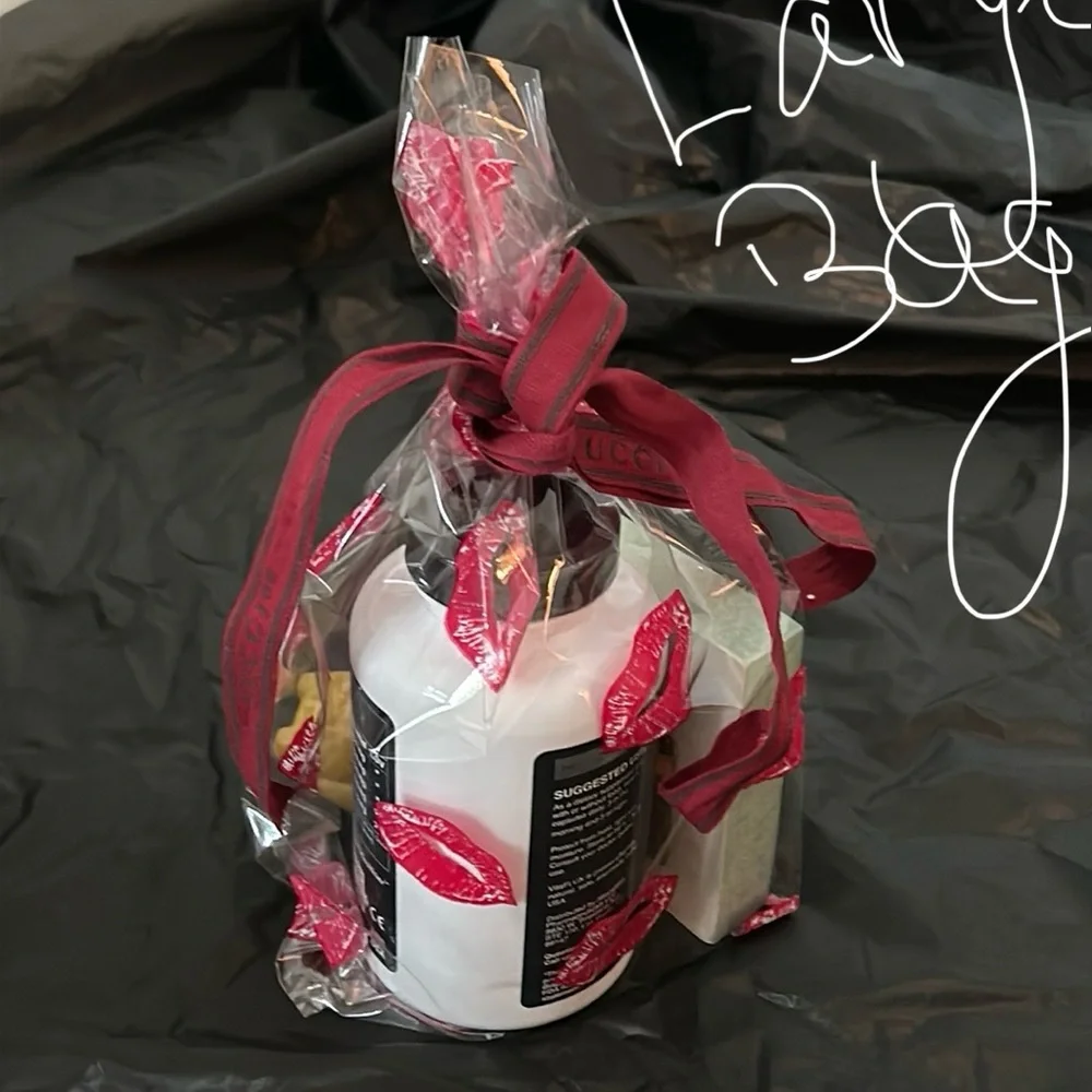 NWT, cellophane lip bags & 2 lip cellophane rolls